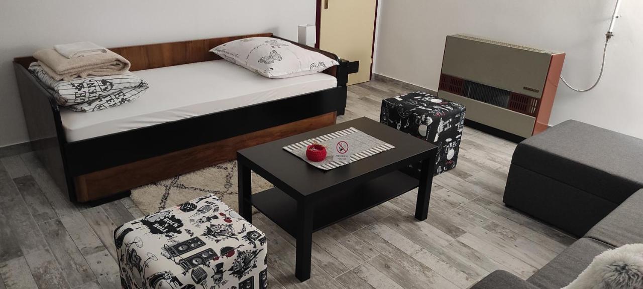 Tp Apartman 1 Križevci Екстериор снимка