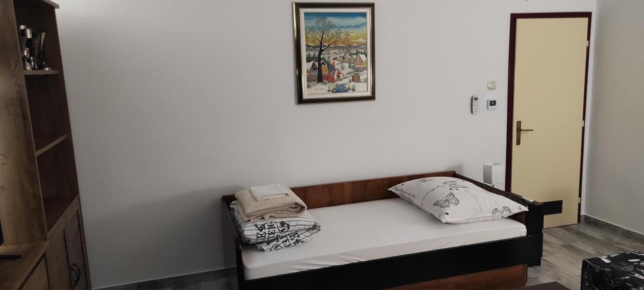 Tp Apartman 1 Križevci Екстериор снимка